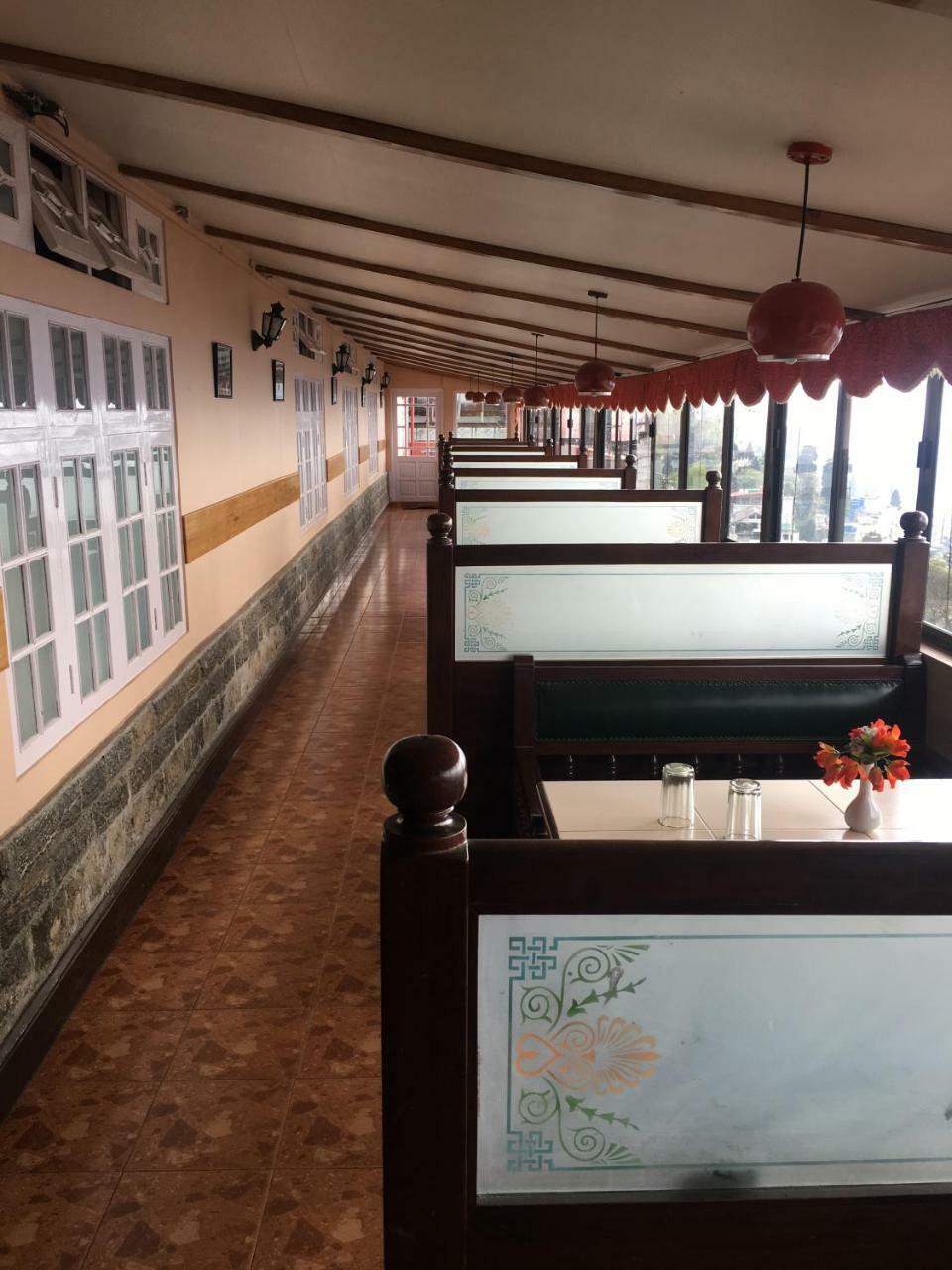 Travellers' Inn Dardzsiling Kültér fotó
