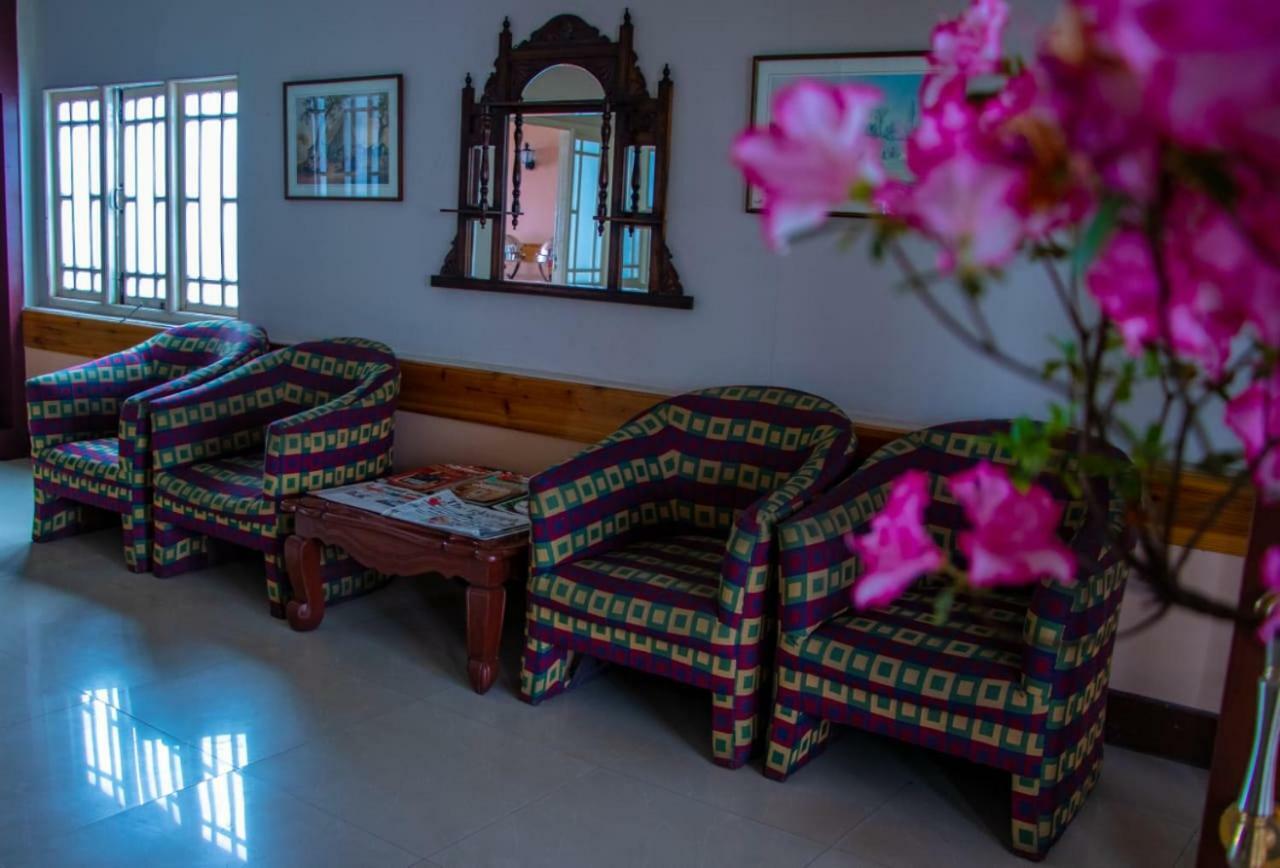 Travellers' Inn Dardzsiling Kültér fotó
